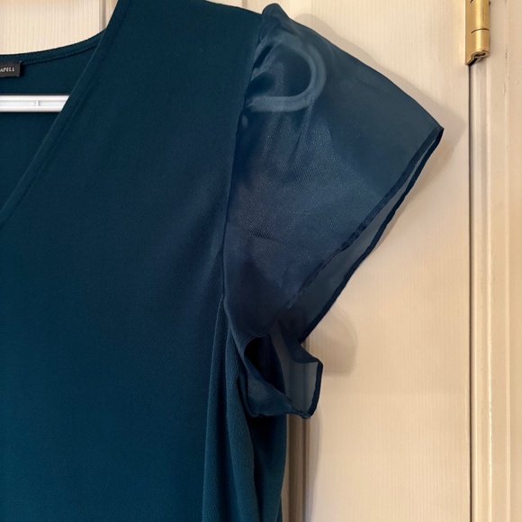 Adrianna Papell Size Medium Teal Flutter Sleeve Top - Picture 3 of 5
